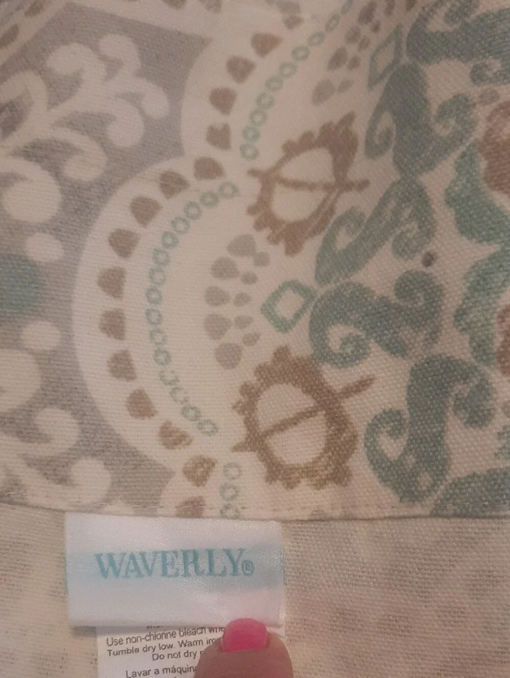 Waverly lightweight curtain